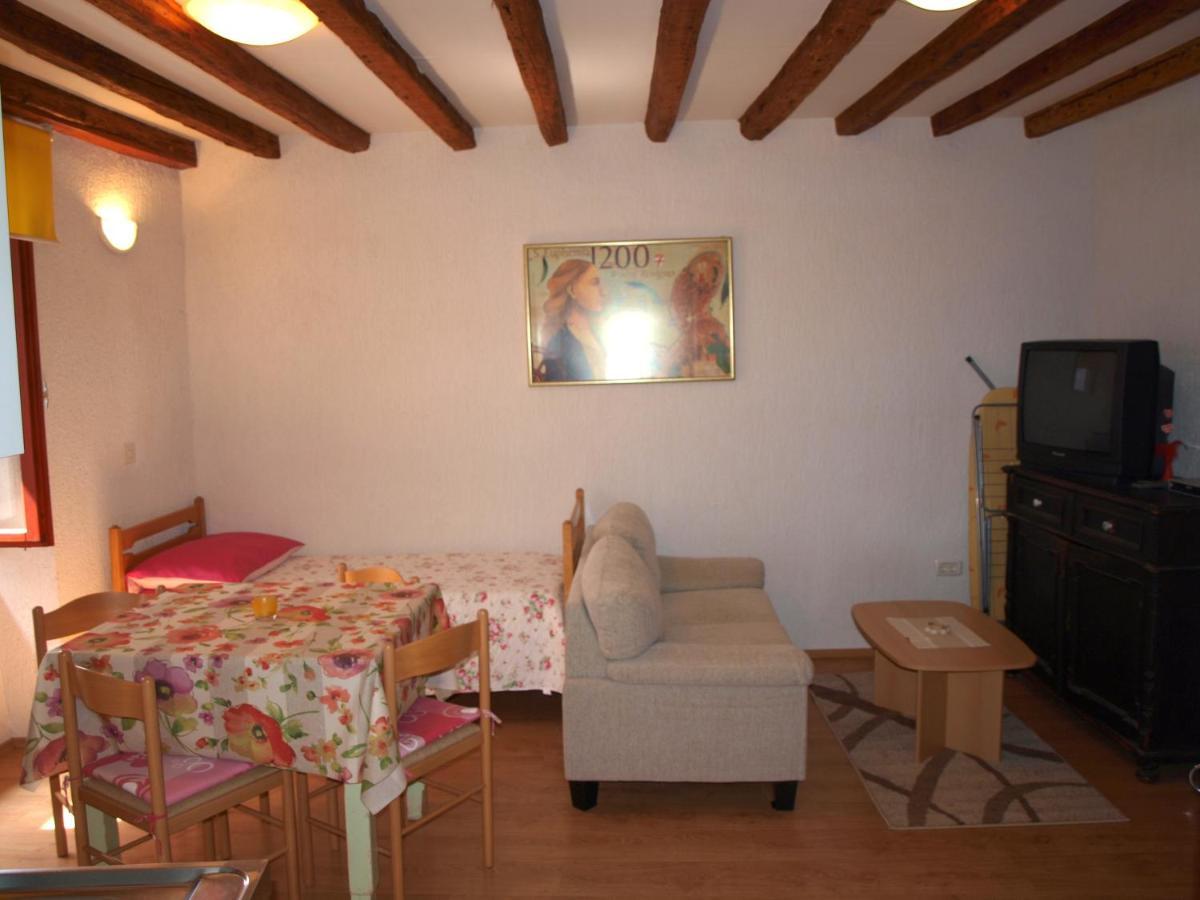 Apartment 52 Rovinj Exteriör bild